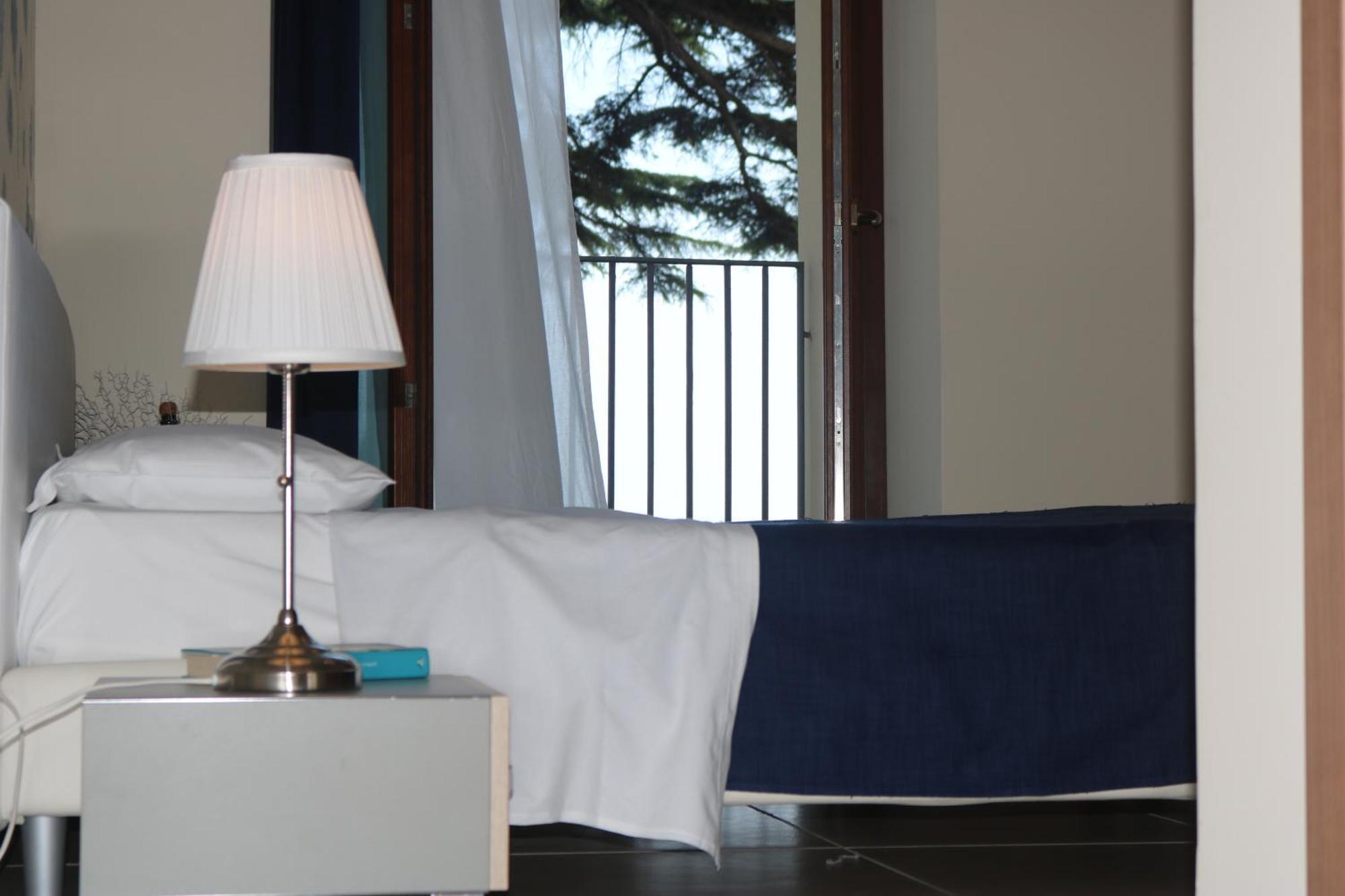 Palazzo Rosso Villa Riposto ภายนอก รูปภาพ
