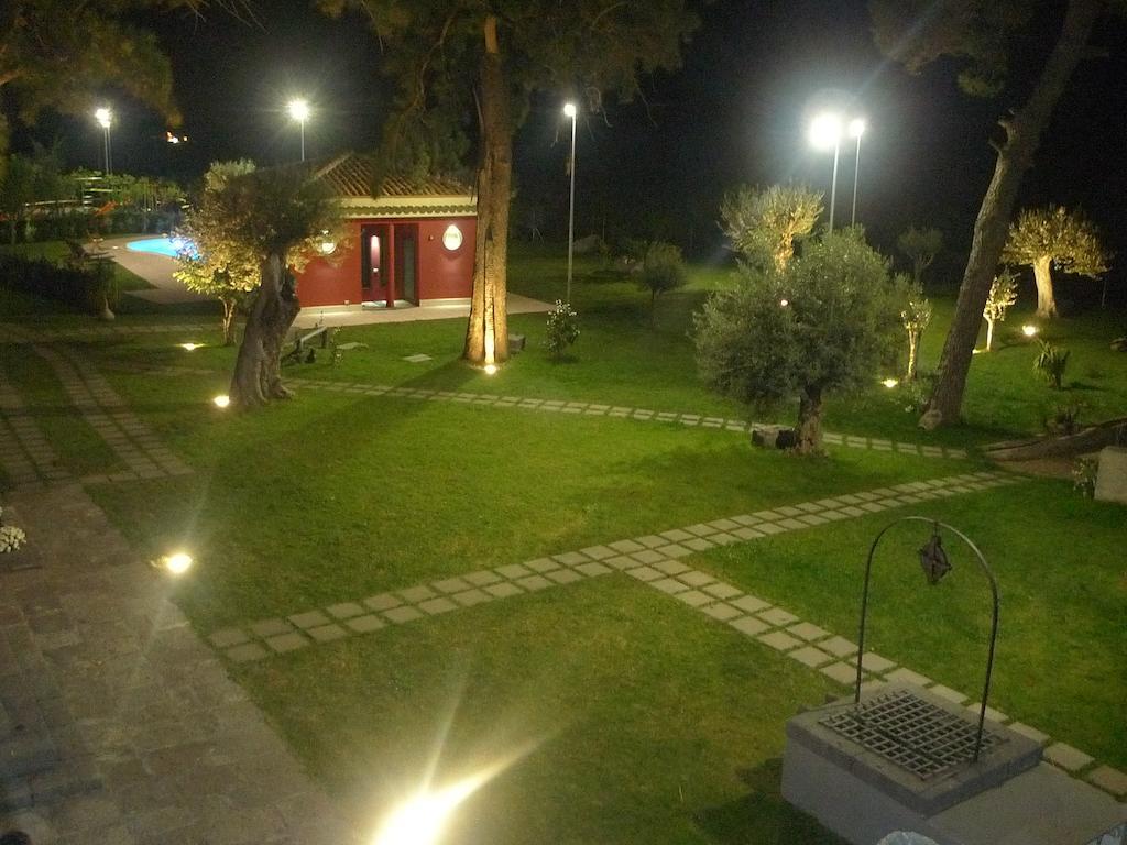 Palazzo Rosso Villa Riposto ภายนอก รูปภาพ
